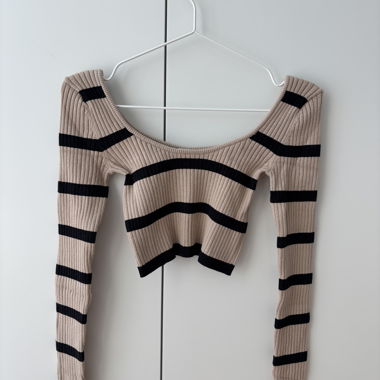 Rippiertes gestreiftes Cropped-Top
