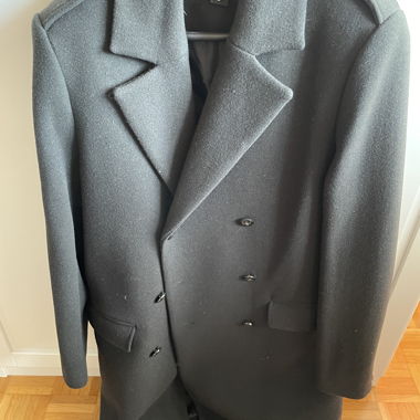 Selling long H&M coat