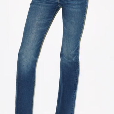 Jeans a vita bassa svasati