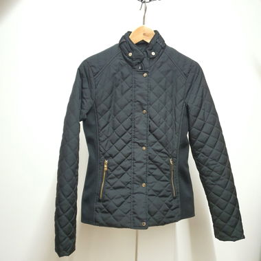Schwarze Steppjacke - XS / S