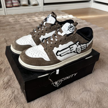 Sneaker Vicinity