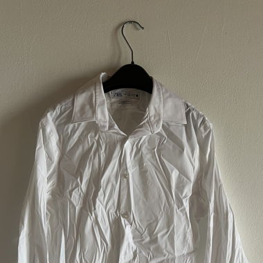 White shirt 