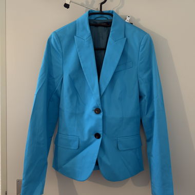 Blazer bleu avec boutons