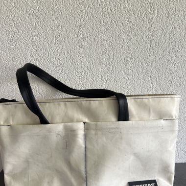 Weisse Freitag Tasche