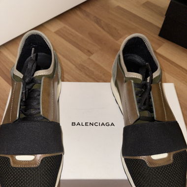 Balenciaga Runner Khaki Gr 42