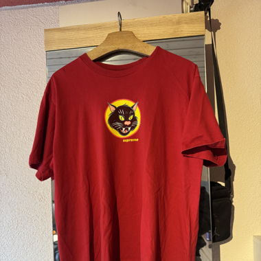 supreme tee