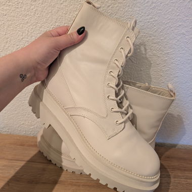 Lace-up Combat Boots hell