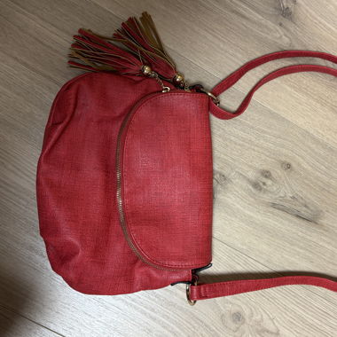 Rote Geldbörse