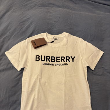 Burberry T-Shirt
