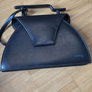 Schwarze Ledertasche