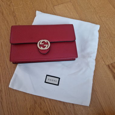 Gucci Umhaengetasche rot