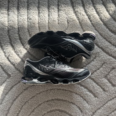 Mizuno Wave Prophecy LS Millenium