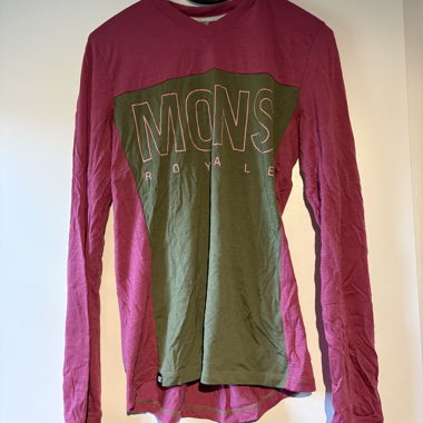 Maglione Mons Royal