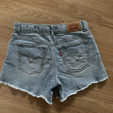Short en jean Levi's