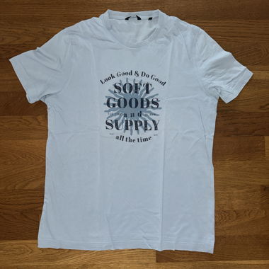 T-shirt grafica bianca