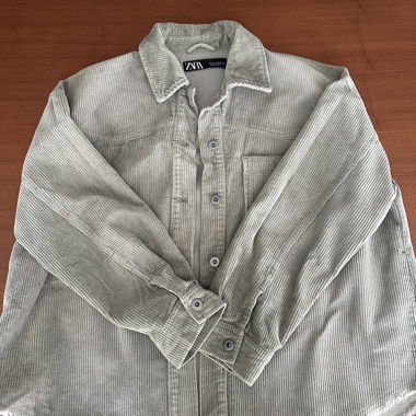 Veste chemise en velours côtelé ZARA 