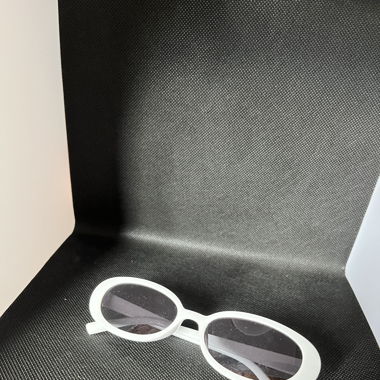 sonnenbrille weiss
