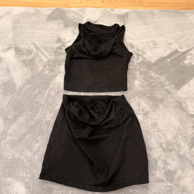 Ensemble noir deux pièces