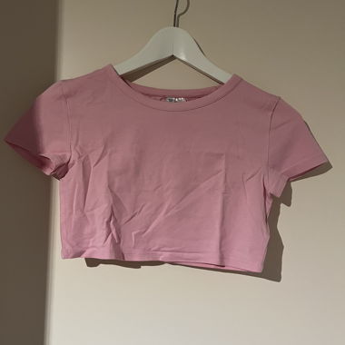 pink croptop