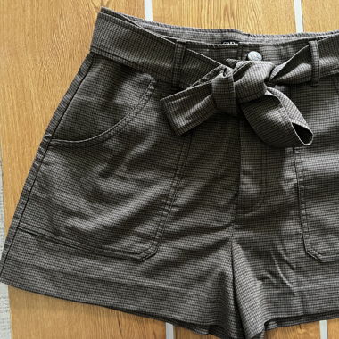 Zara karierte Shorts