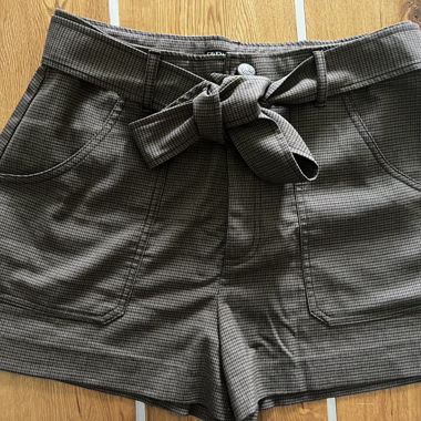 Zara karierte Shorts