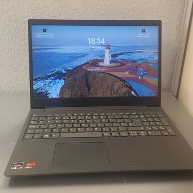 Lenovo V15-ADA Schermo 15,6"AMD Ryzen 3 3250U