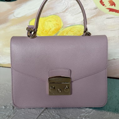 Borsa a mano Furla lilla con tracolla