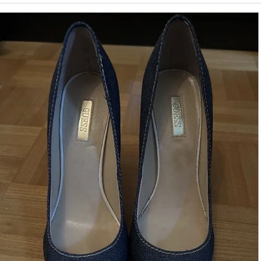 Schuhe von Guess