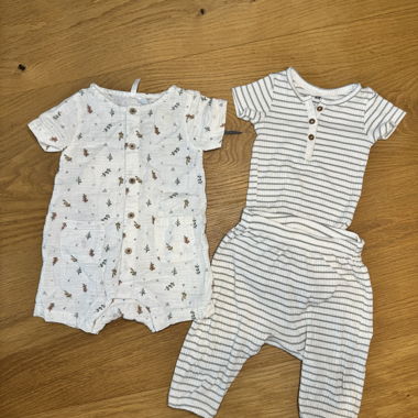 Ensemble bébé de 2 bodies à manches courtes