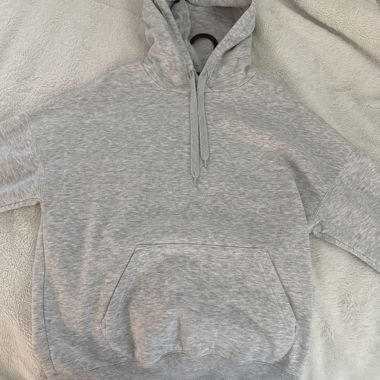 grauer hoodie
