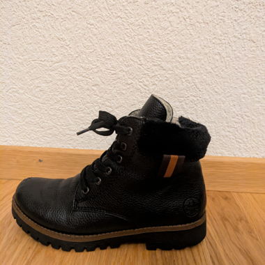 Winter shoes