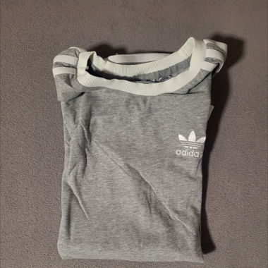 Adidas T-shirt 