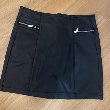 Jupe noire simili-cuir