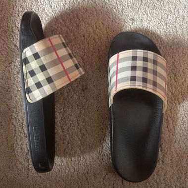 Claquettes burberry 