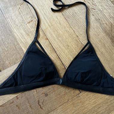 Schwarzes Triangel-Bikini-Top