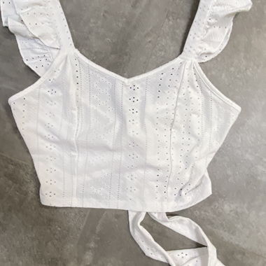 Top blanc a nouer