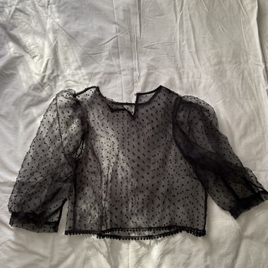 Blouse translucide 