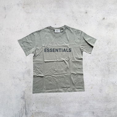 Fear of God Essentials T-Shirt olive-green