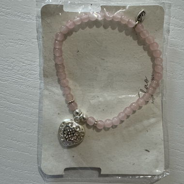 Bracelet perles roses avec pendentif coeur en argent