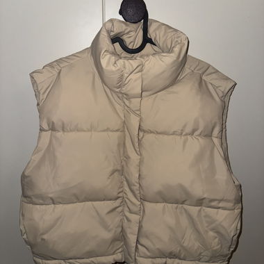Gilet trapuntato beige senza maniche WEEKDAY taglia S