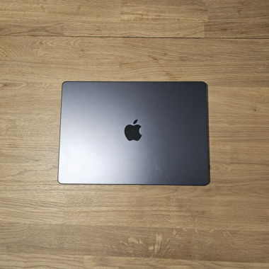 Mac Book M3 Pro 18gb - 100% Battery