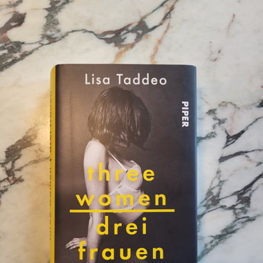 Buch "Three women - Drei Frauen" von Lisa Taddeo