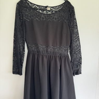 H&M Spitzenkleid schwarz