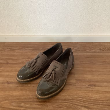Braune Loafer mit Fransen
