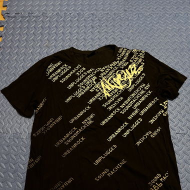 T-shirt noir avec inscriptions blanches homme 