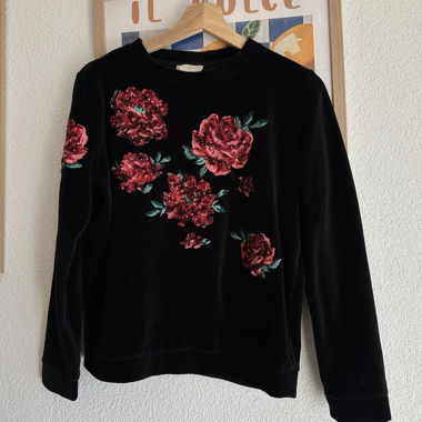 Sezane Schwarzer Blumen-Sweatshirt