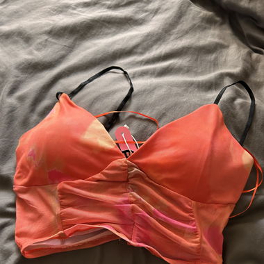 top orange avec jaquette