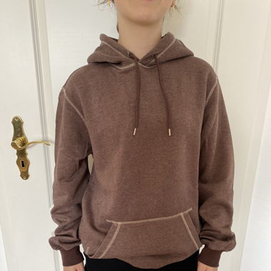 Brown sweatshirt 