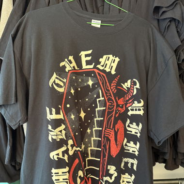 Make Them Suffer Shirt XL