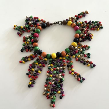 Braccialetto di perline multicolori
